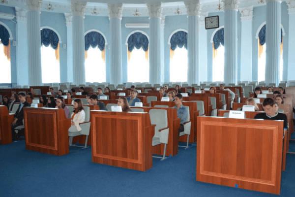 Студенти СУЕМ спробували себе в ролі міністрів країн Євросоюзу