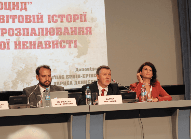 Пропагандистським спокусам інтелігенція протиставляє просвітництво!