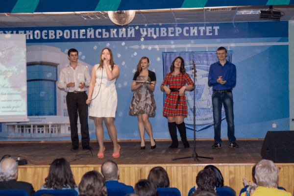 Свято весни та жіночої краси в Східноєвропейському університеті