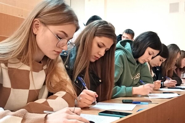 День української писемності та мови В СУРА
