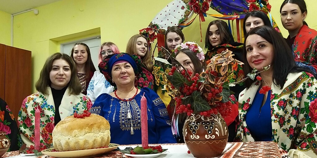 #УкраїнськаХустка