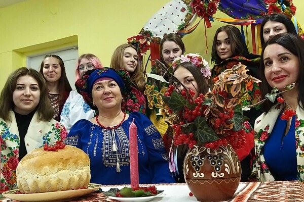 #УкраїнськаХустка