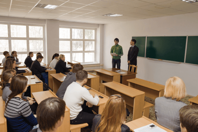 Для бажаючих отримати другу вищу освіту інформуємо