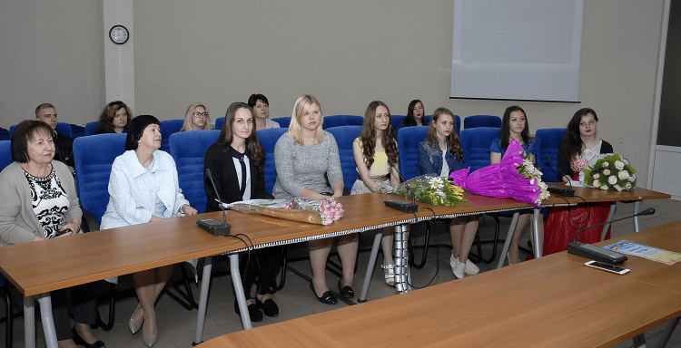 Перші кроки в журналістиці