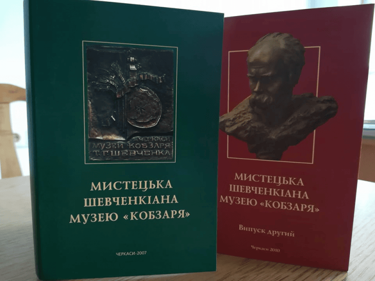 Студенти-туристи вітають музейників з професійним святом!