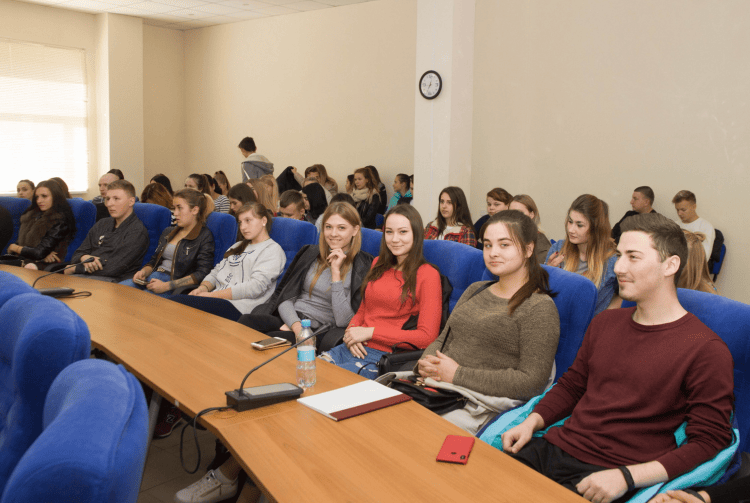 «Черкащина: історія краю та його людності» є тепер і в університетській бібліотеці