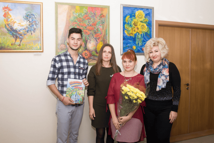 У Східноєвропейському університеті проходить виставка Черкаської художниці Ольги Курської