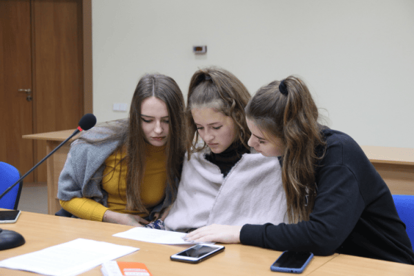Міжвишівським квестом ударили студенти по фейкам у ЗМІ